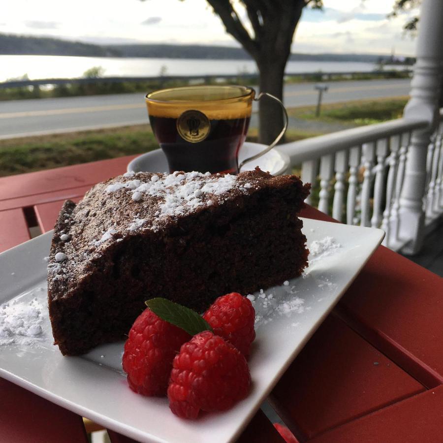 Toba'S Bed & Breakfast Lunenburg Kültér fotó
