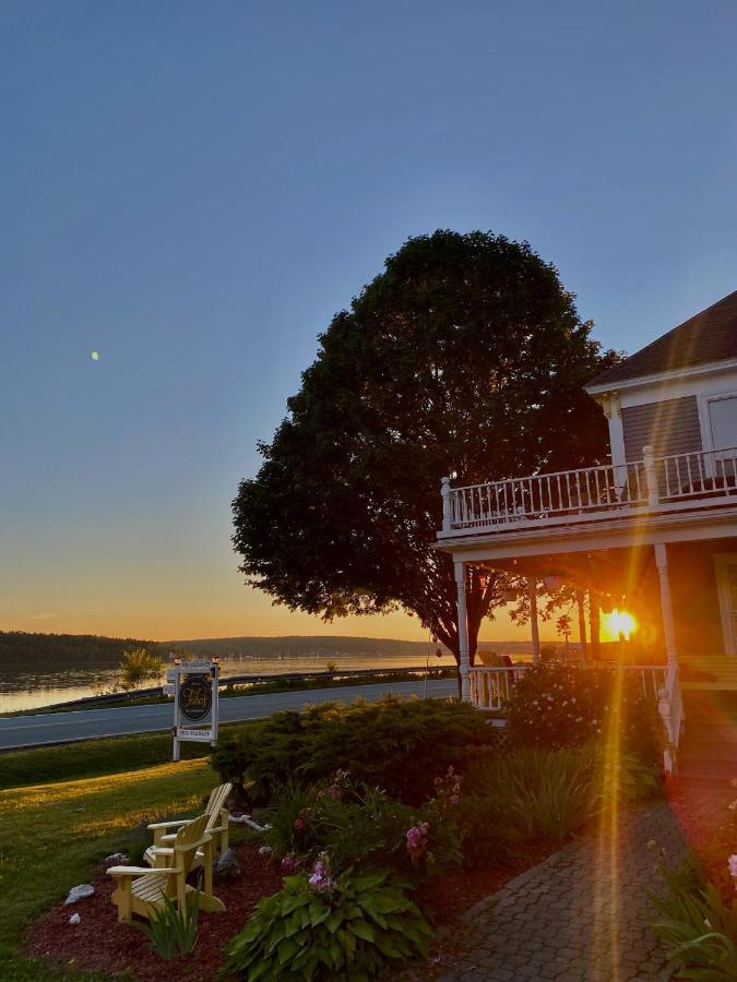 Toba'S Bed & Breakfast Lunenburg Kültér fotó